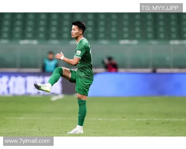 曼联与北京国安2005年友谊赛回顾：足球盛宴的激情碰撞与历史瞬间