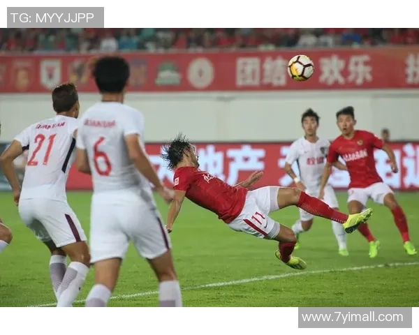 权健与恒大激战正酣谁能在这场巅峰对决中笑到最后